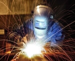 зварювальні-роботи-на-висоті